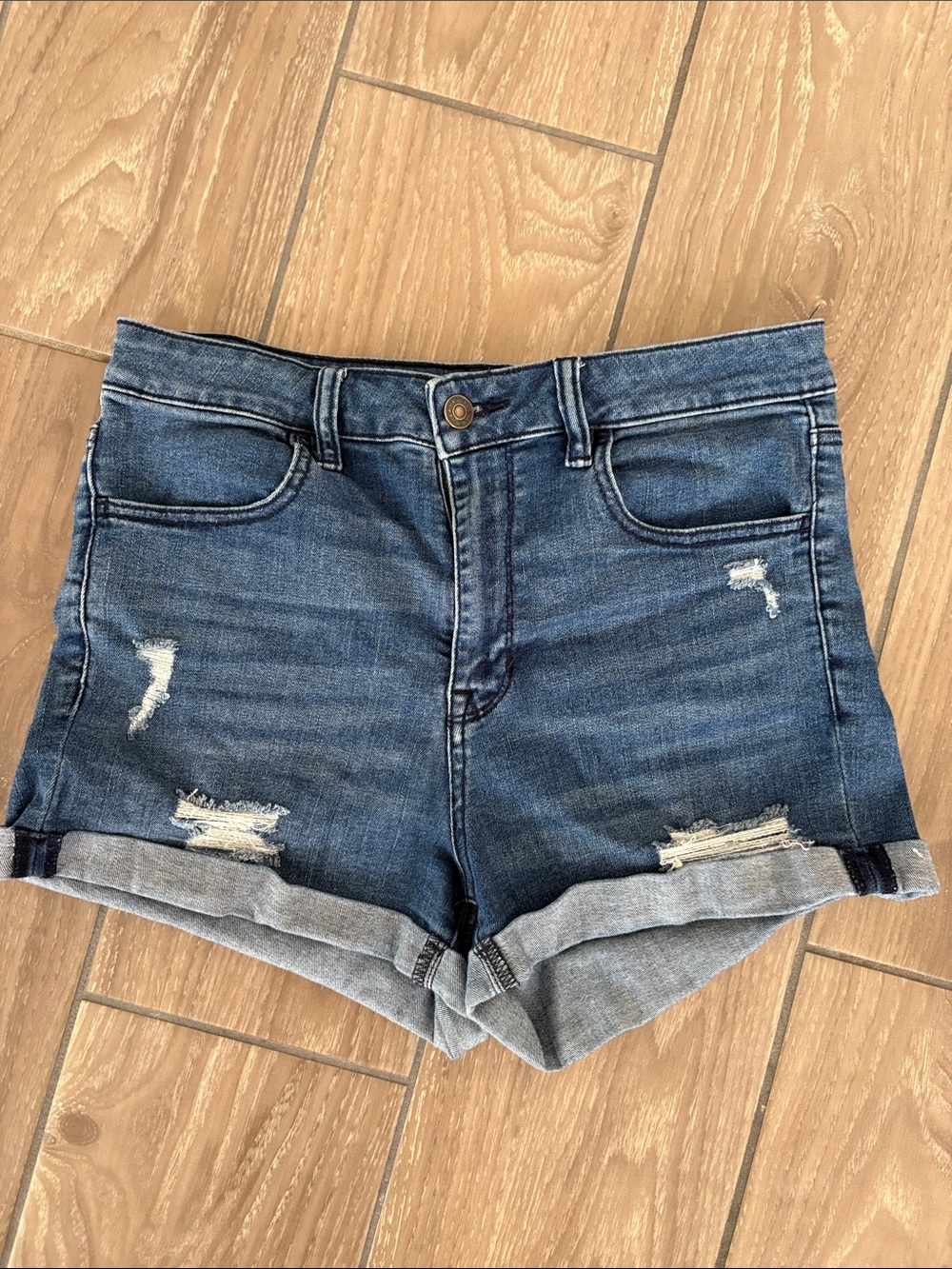 PacSun High Rise super stretch shortie blue denim distressed shorts Women’s 29
